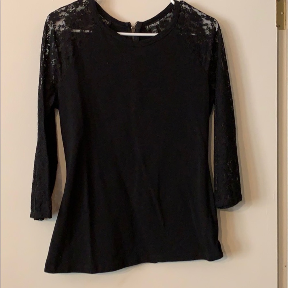 Express lace sleeves top